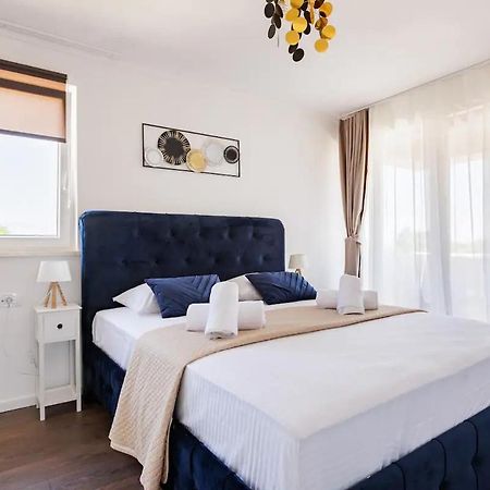Casa Di Marko-New Modern Rustic House With Pool And Spacious Garden! Privlaka  Eksteriør bilde